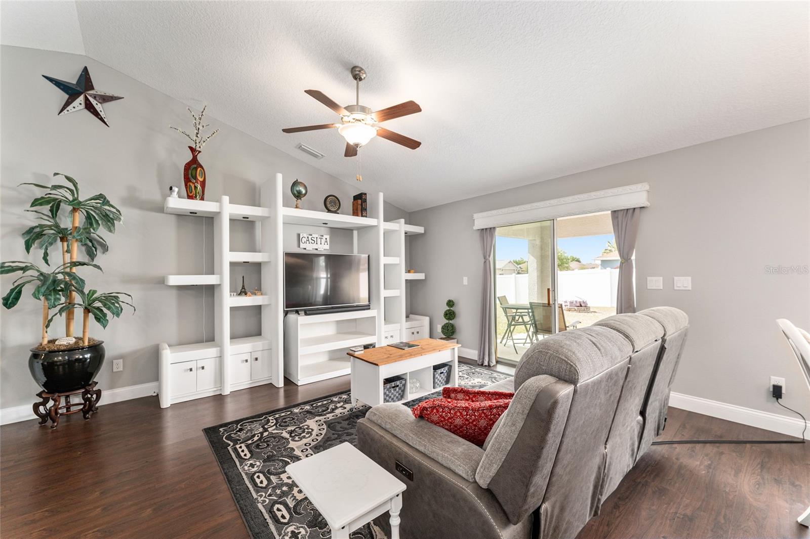 9945 SW SW 55TH AVENUE RD