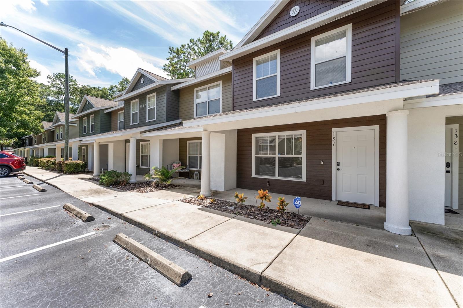 4237 SW 22ND LN #137