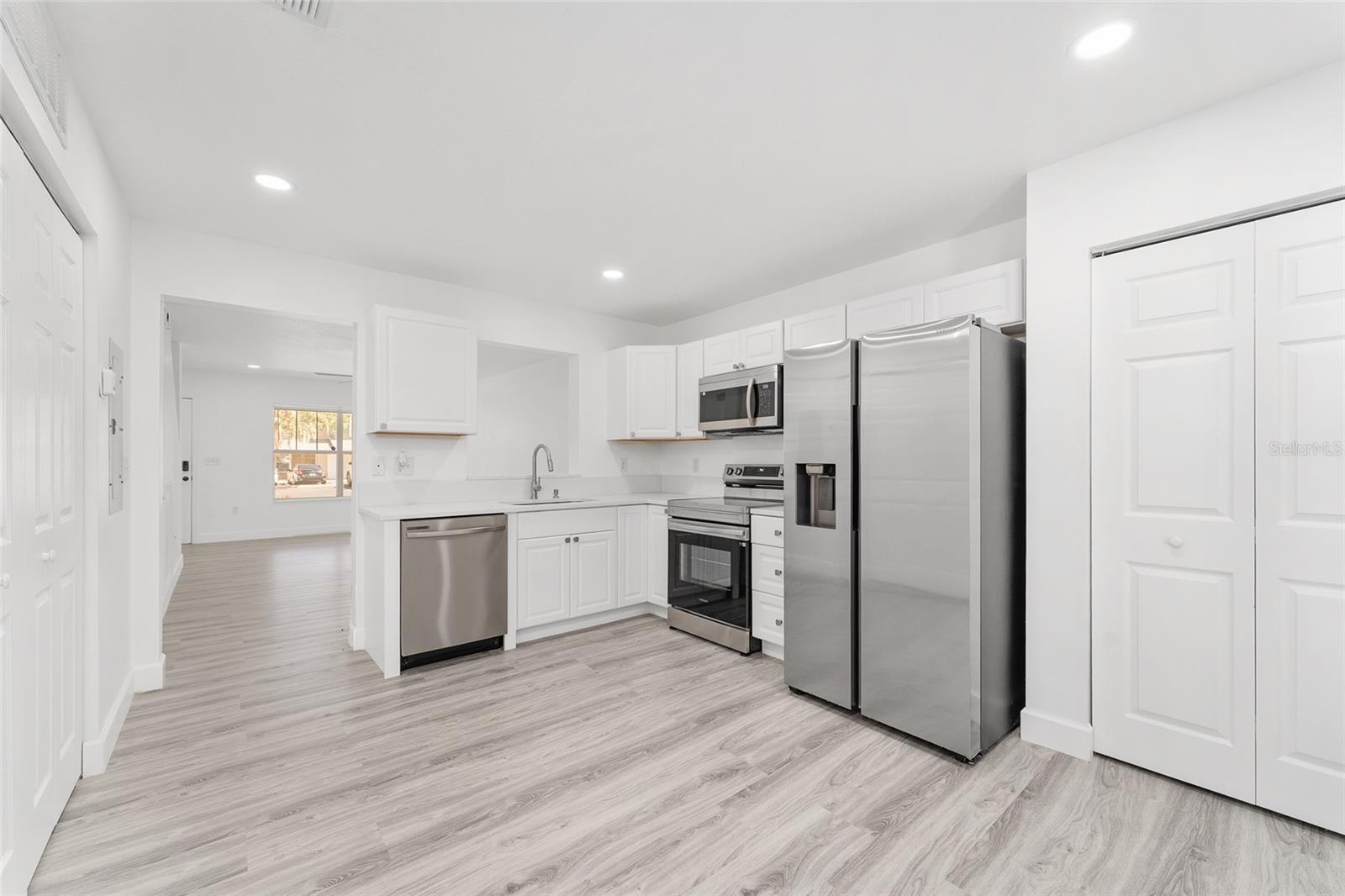 4237 SW 22ND LN #137