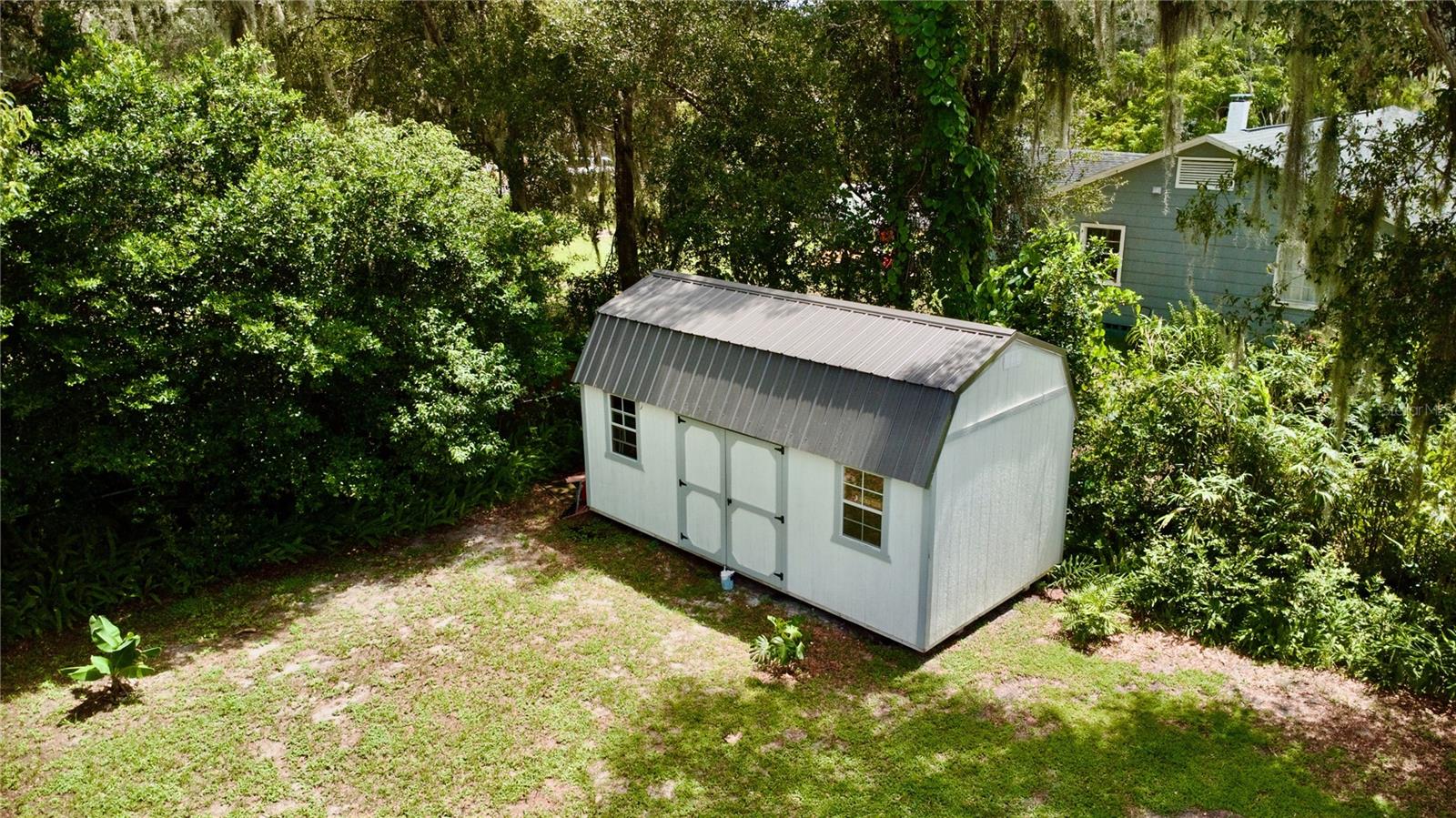 1100 E UNIVERSITY AVE