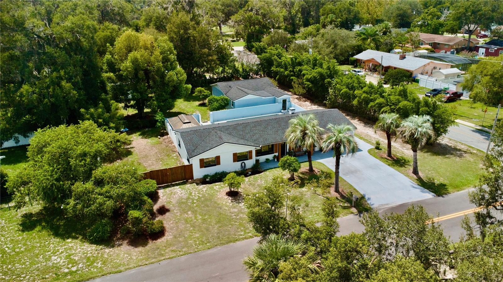 1100 E UNIVERSITY AVE