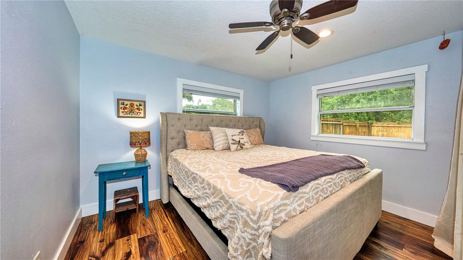 1100 E UNIVERSITY AVE