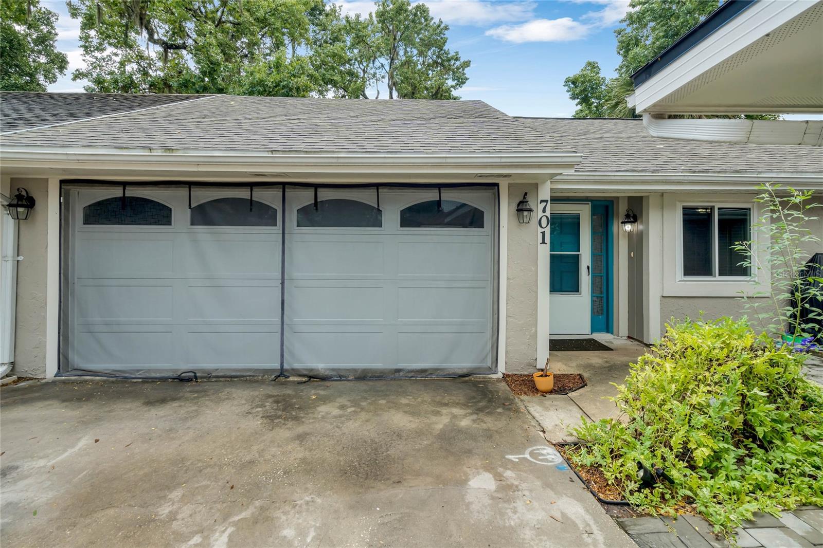 701 CASTLEWOOD DR