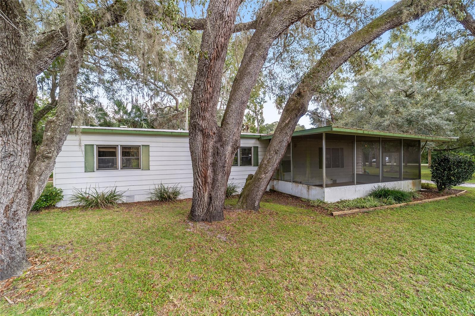 18395 NW 4TH TER