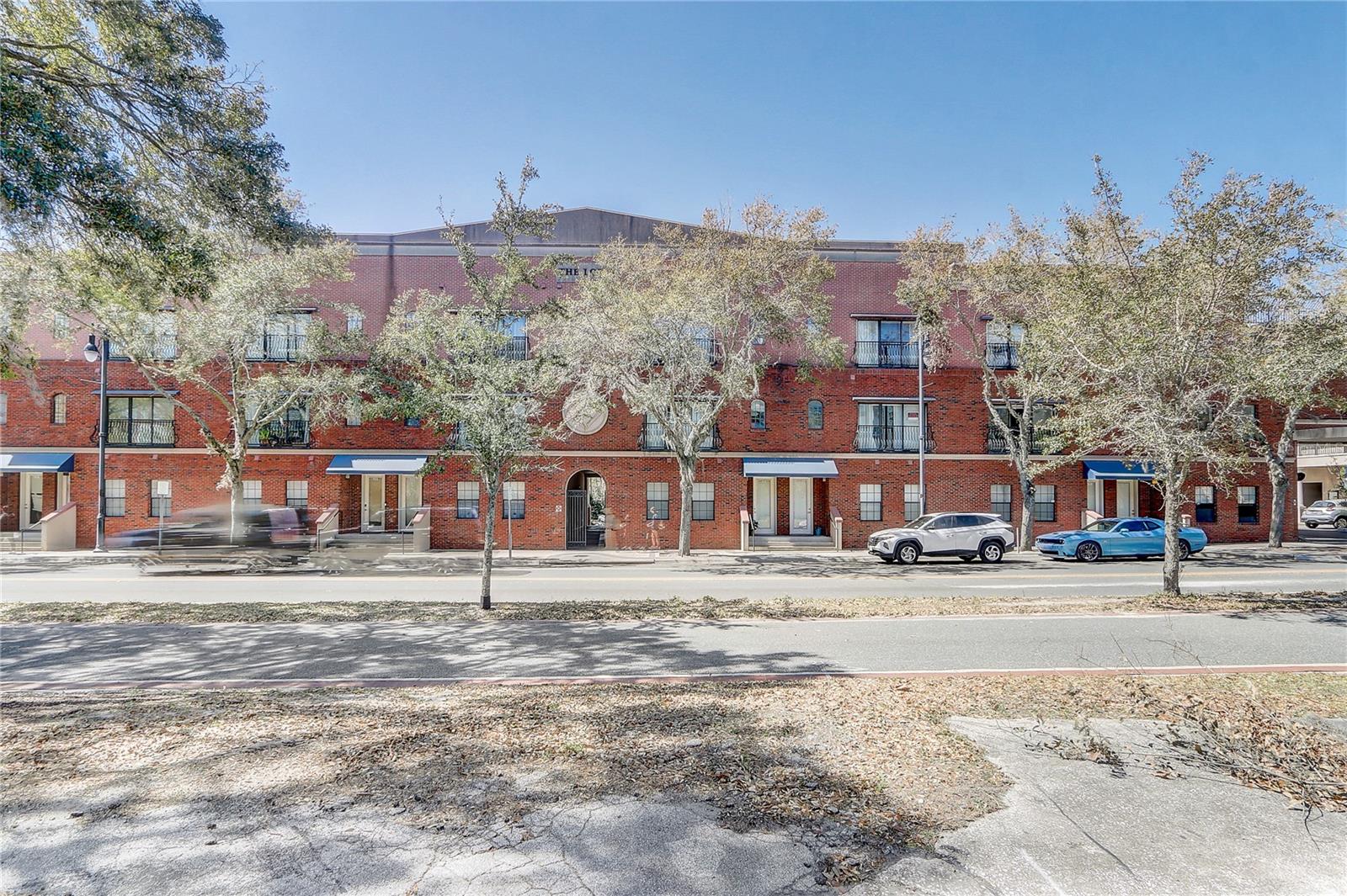 20 SW 6TH ST #309