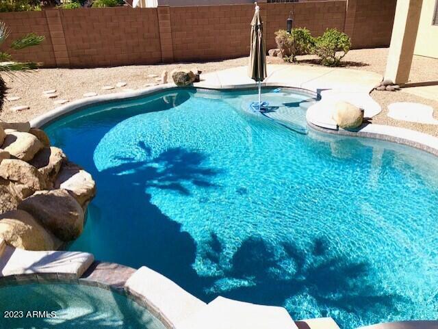 1849 E DERRINGER Way