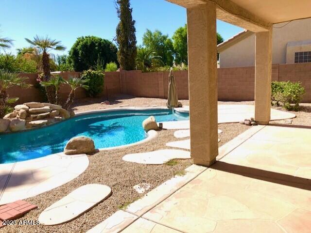 1849 E DERRINGER Way