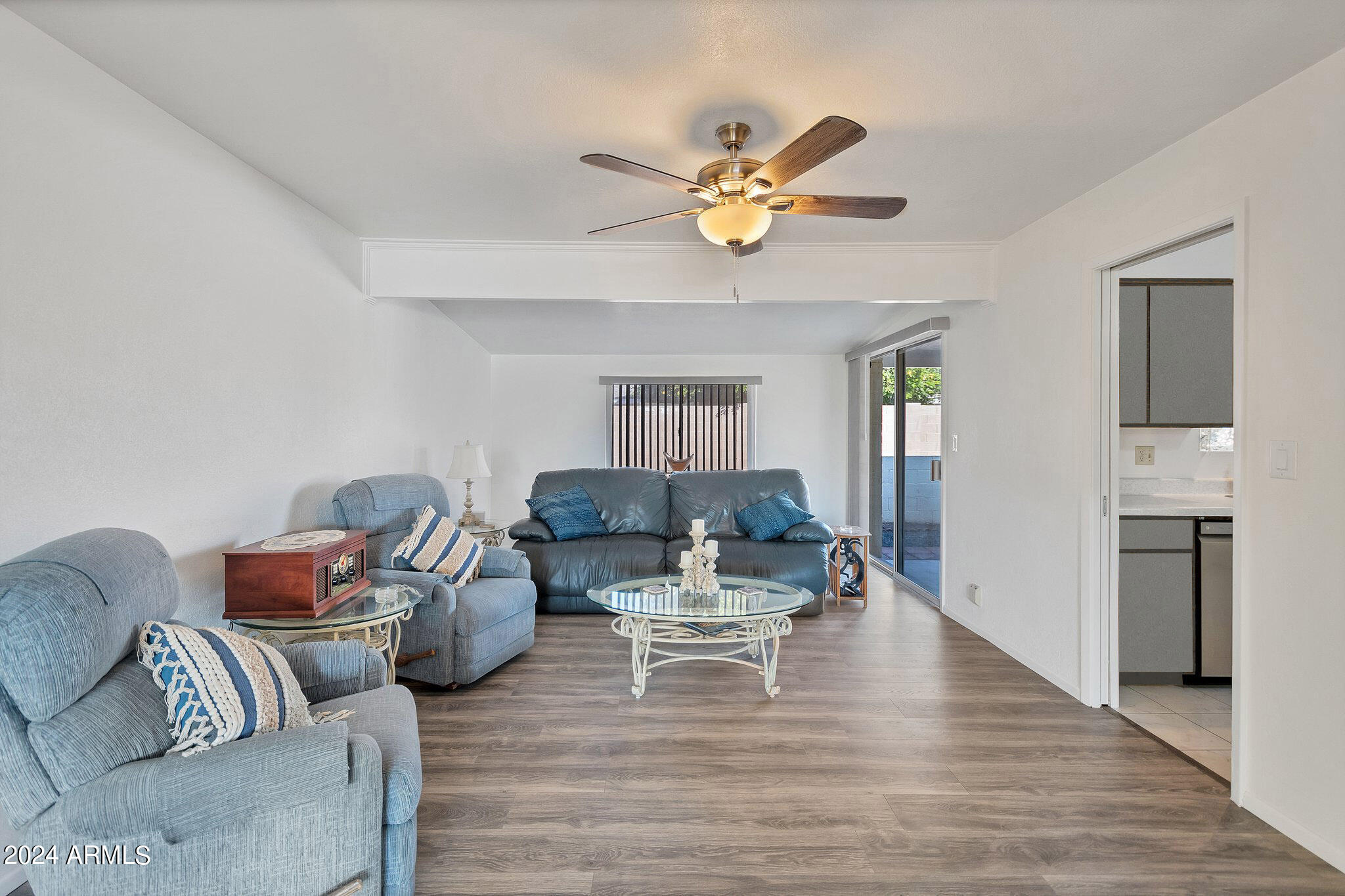 6048 E casper Road