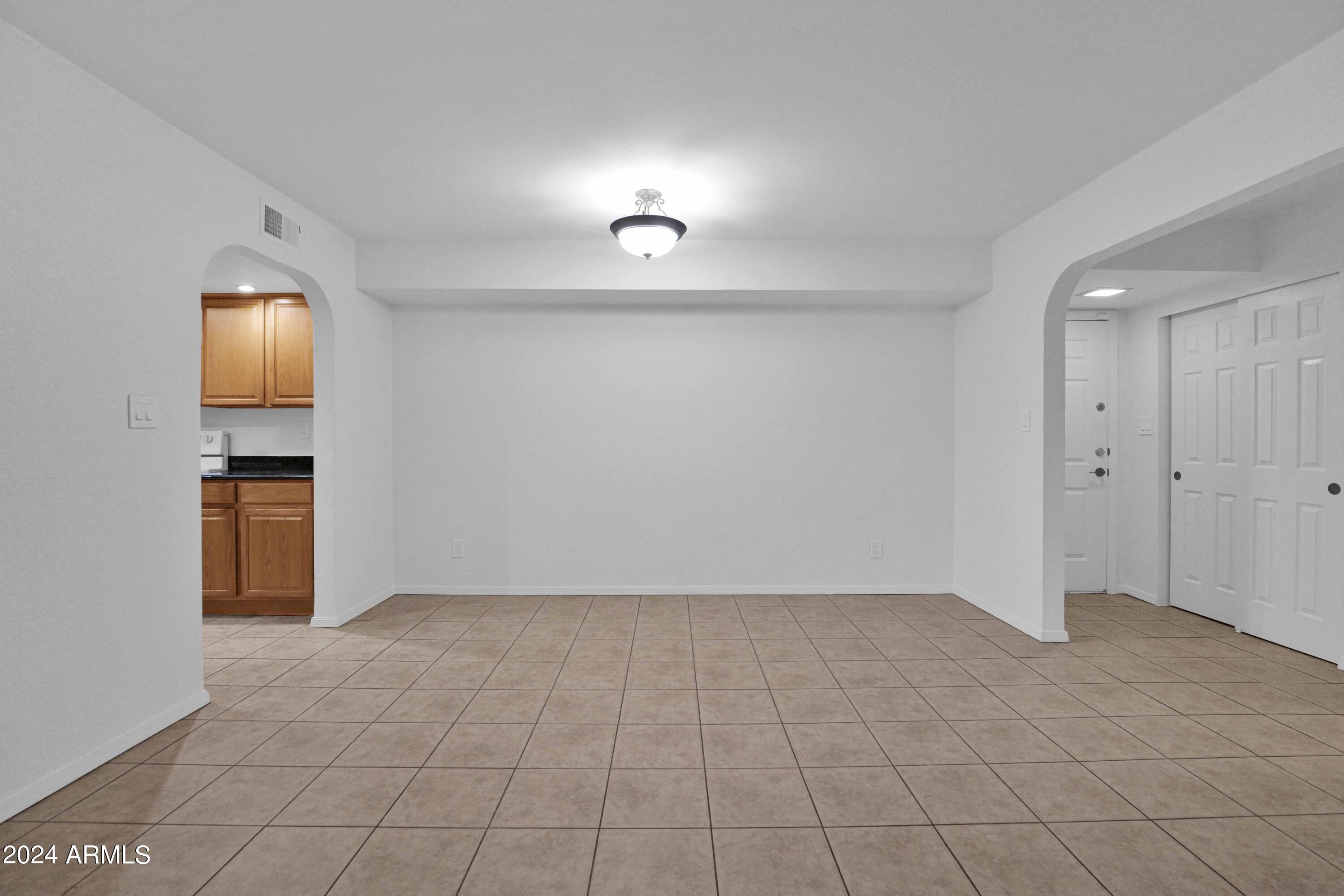 8500 E INDIAN SCHOOL Road E, 202