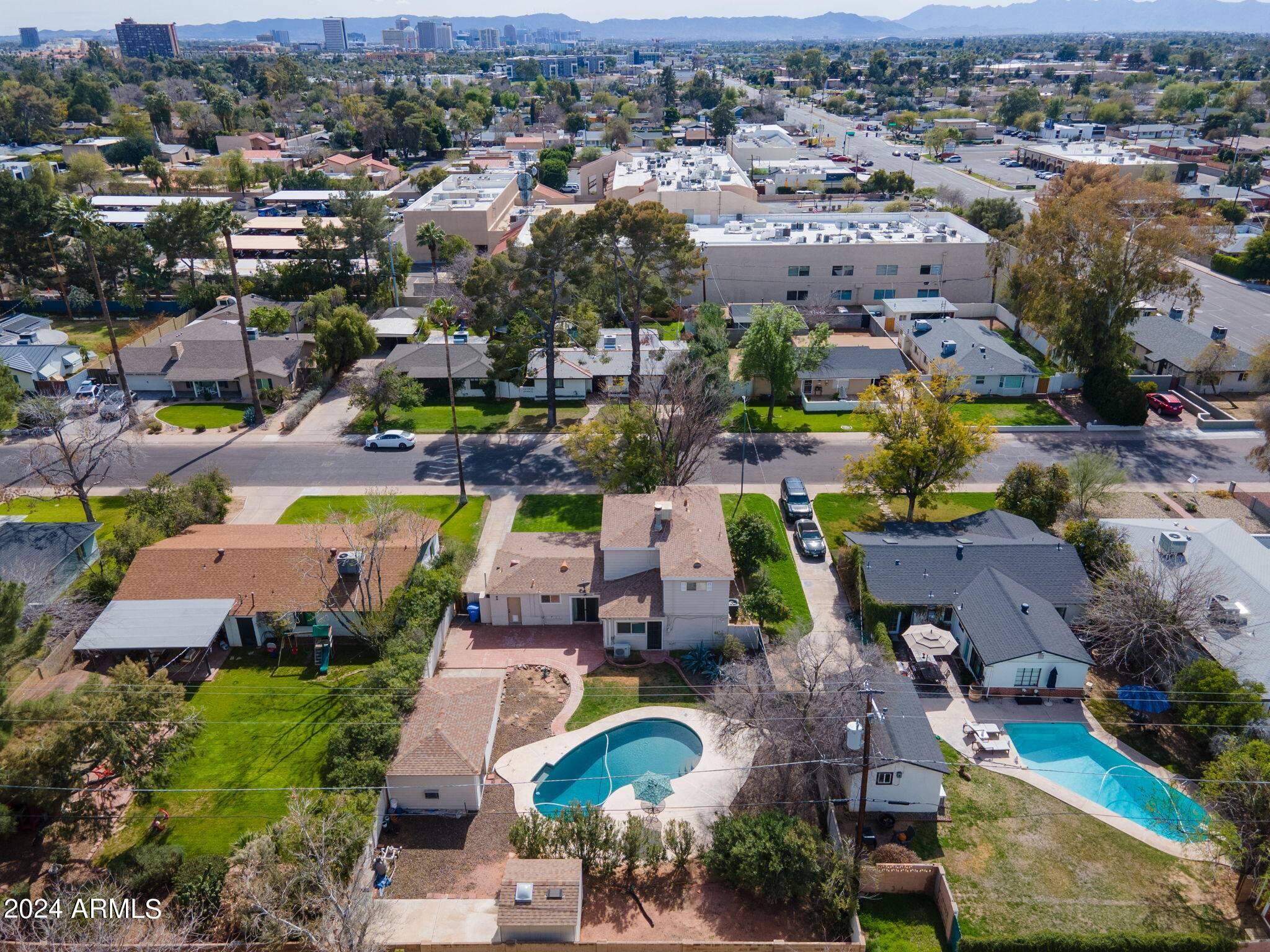 528 W SAN JUAN Avenue