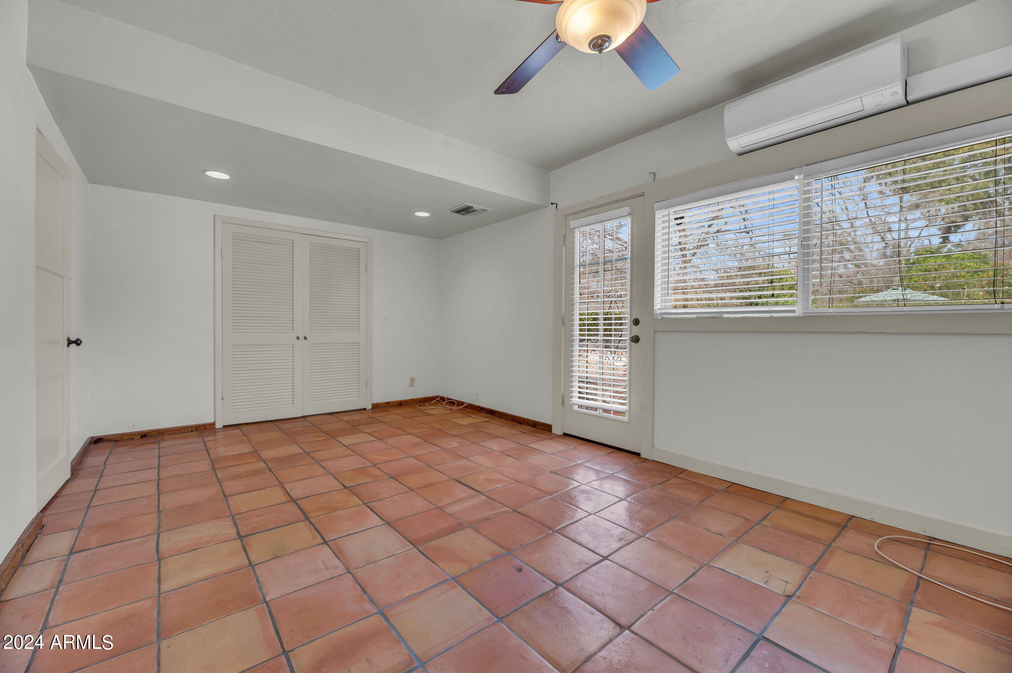 528 W SAN JUAN Avenue