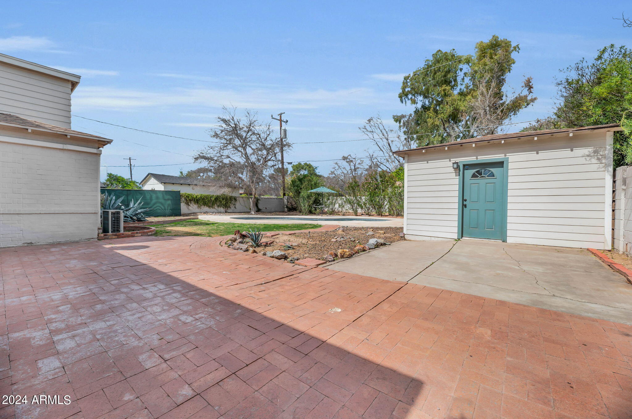528 W SAN JUAN Avenue