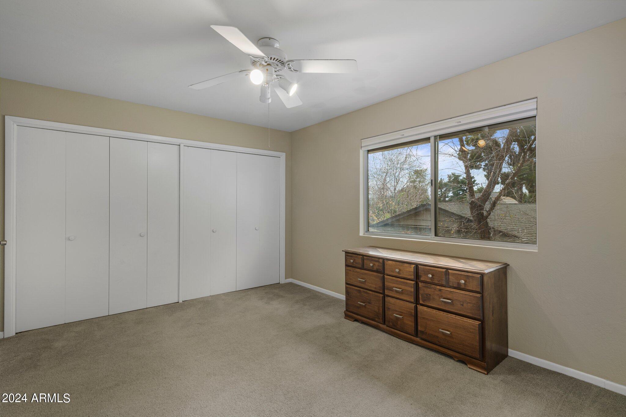 339 W LAS PALMARITAS Drive