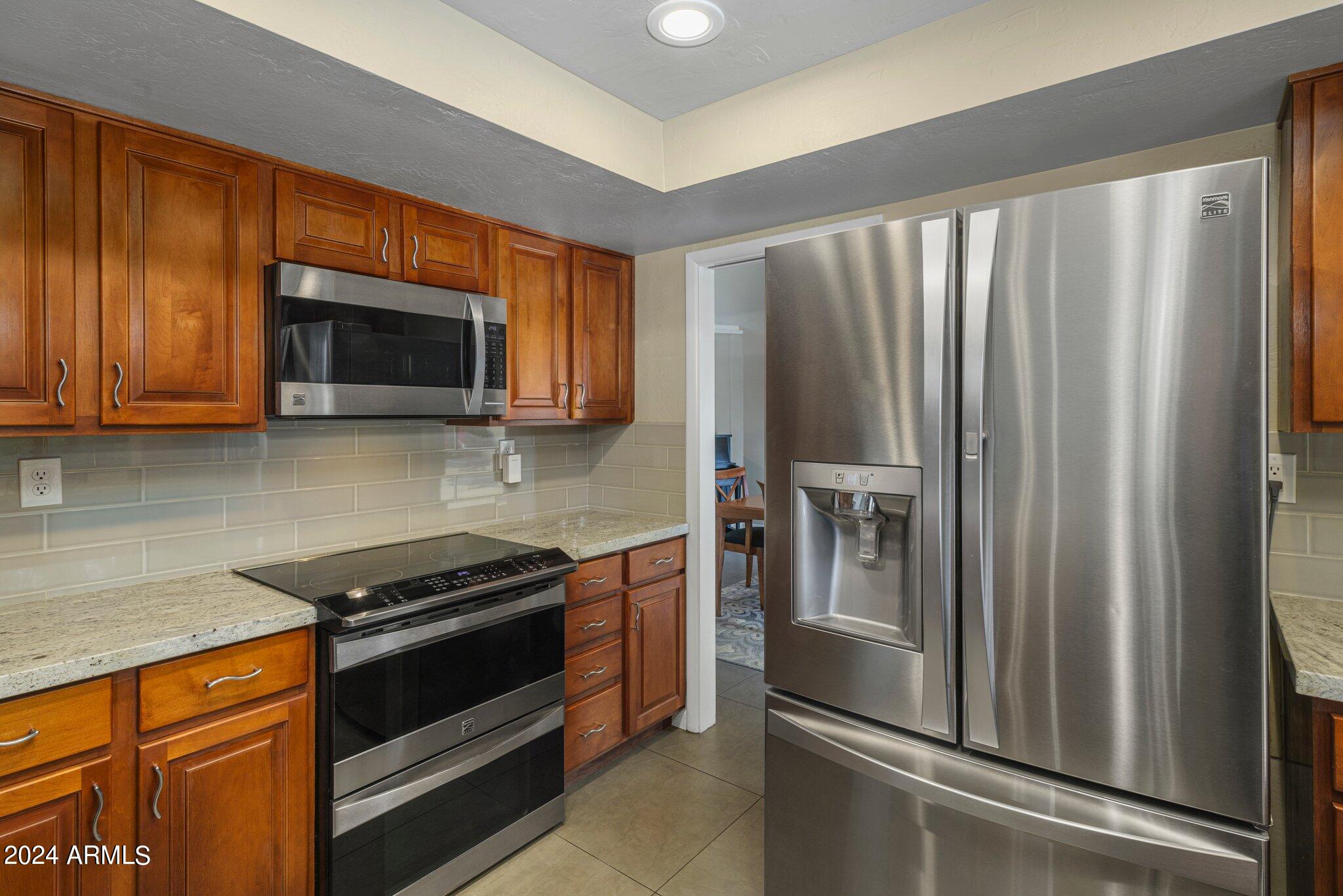 339 W LAS PALMARITAS Drive