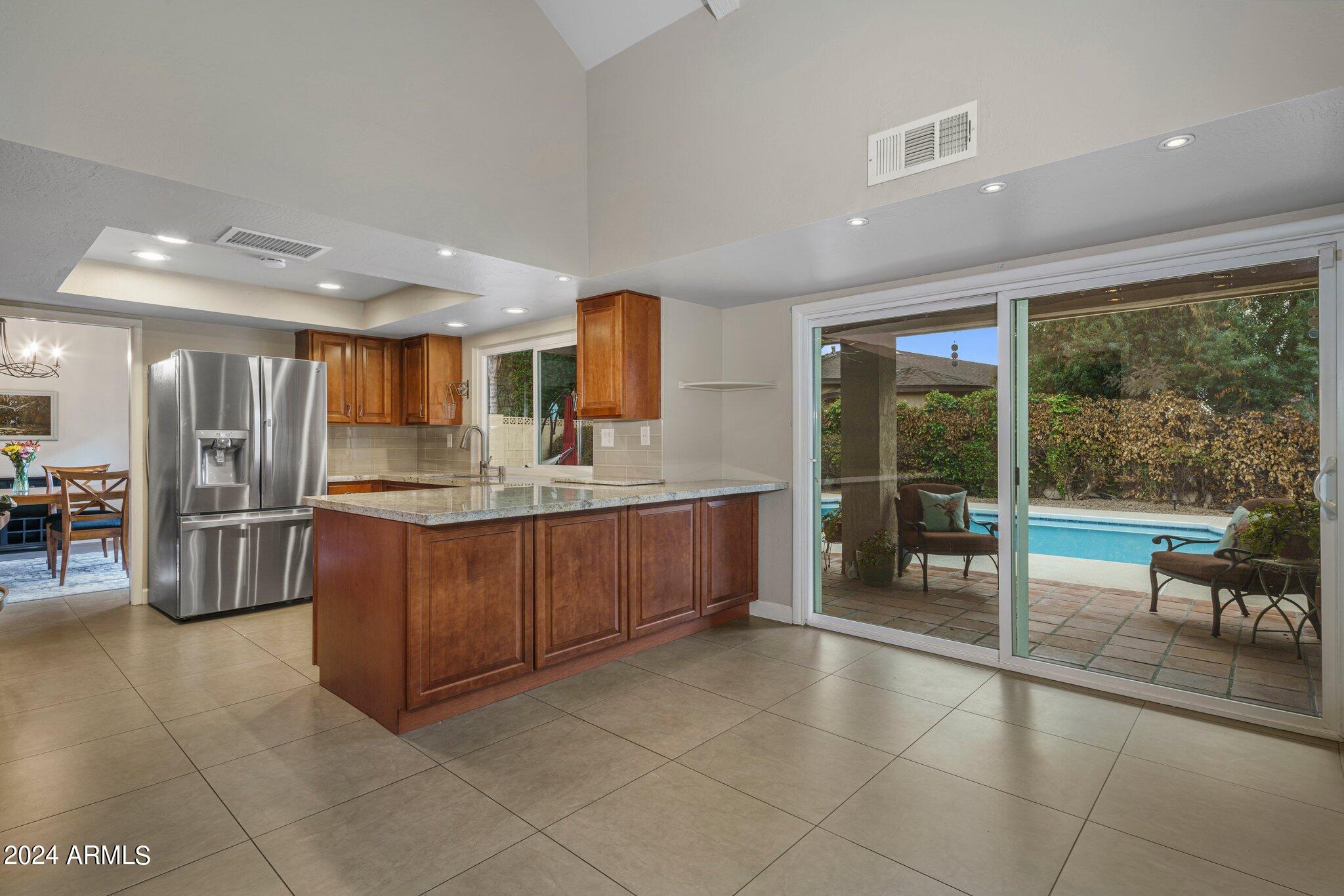 339 W LAS PALMARITAS Drive