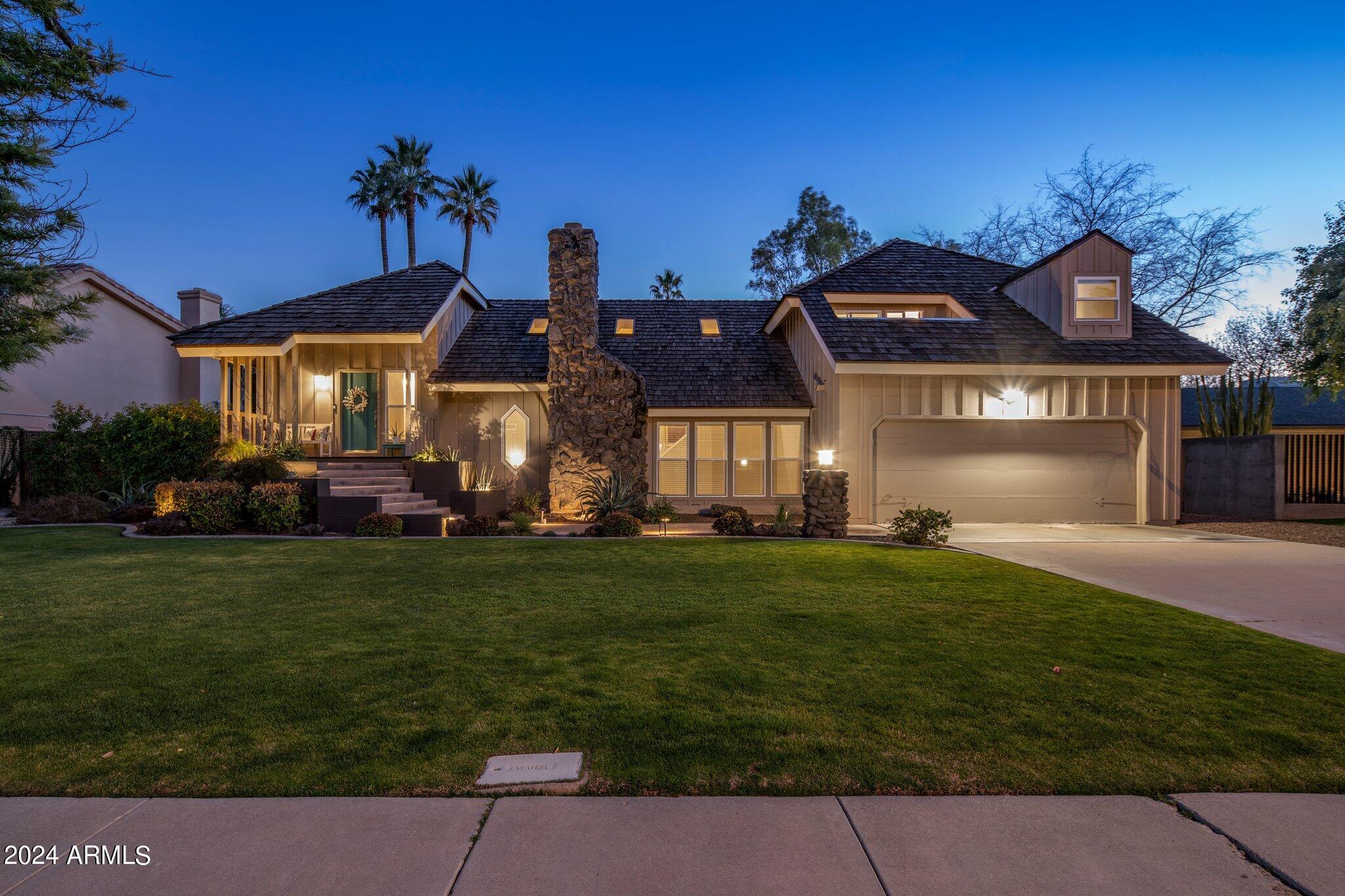 339 W LAS PALMARITAS Drive
