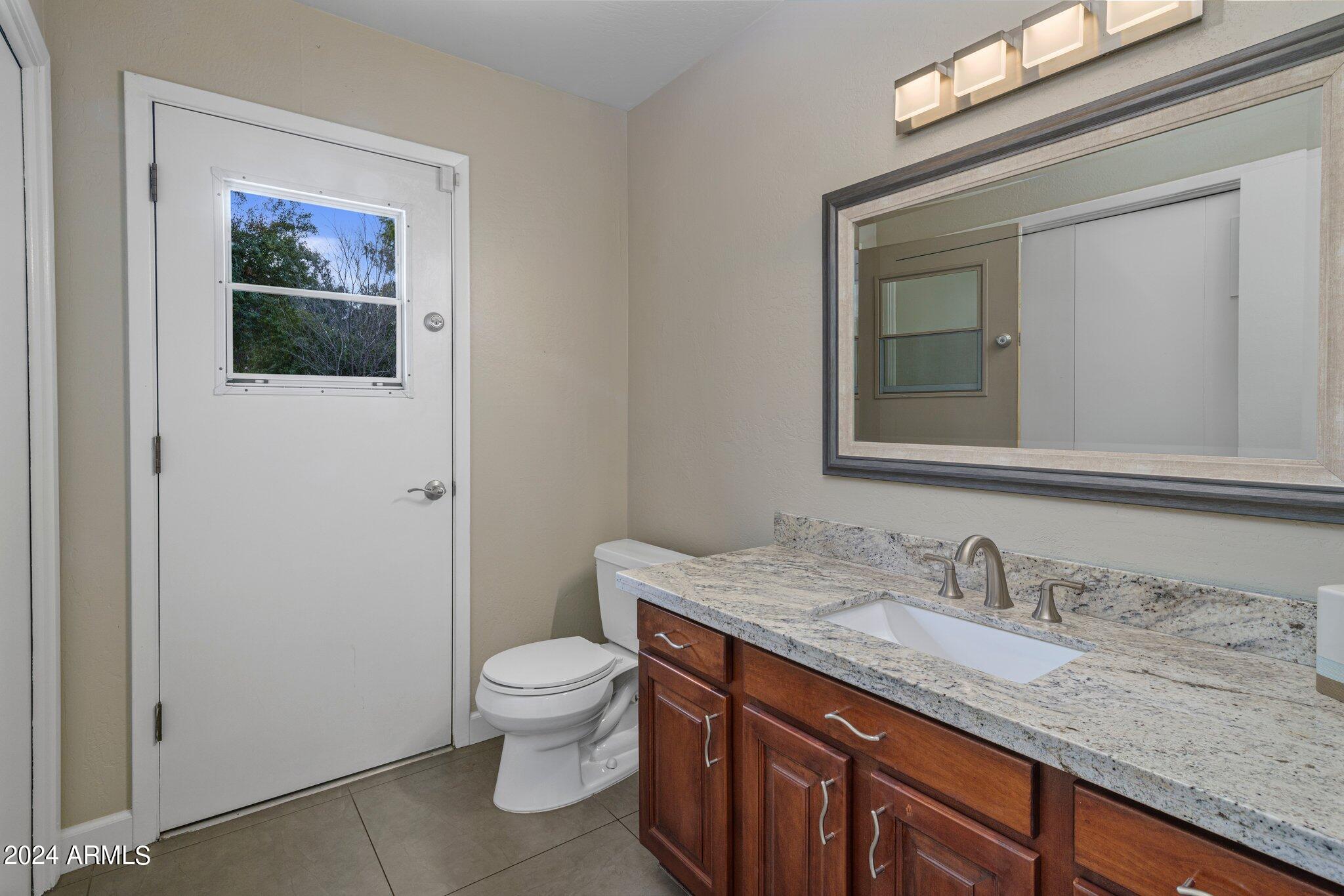339 W LAS PALMARITAS Drive