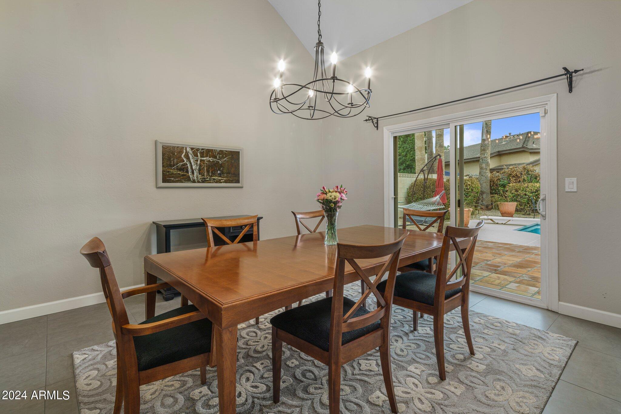 339 W LAS PALMARITAS Drive