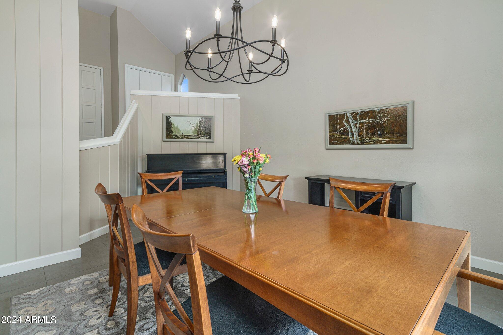 339 W LAS PALMARITAS Drive