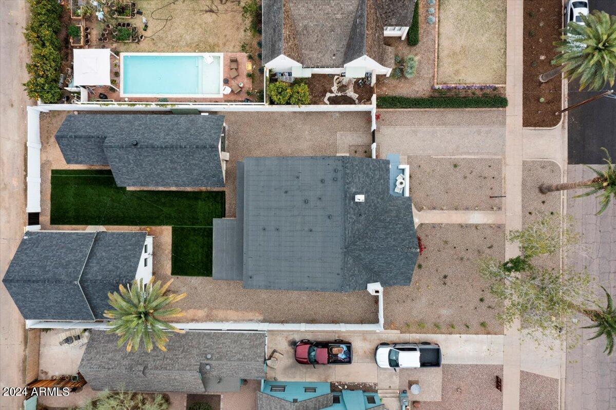 914 W WILLETTA Street