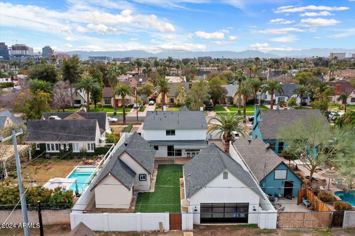 914 W WILLETTA Street