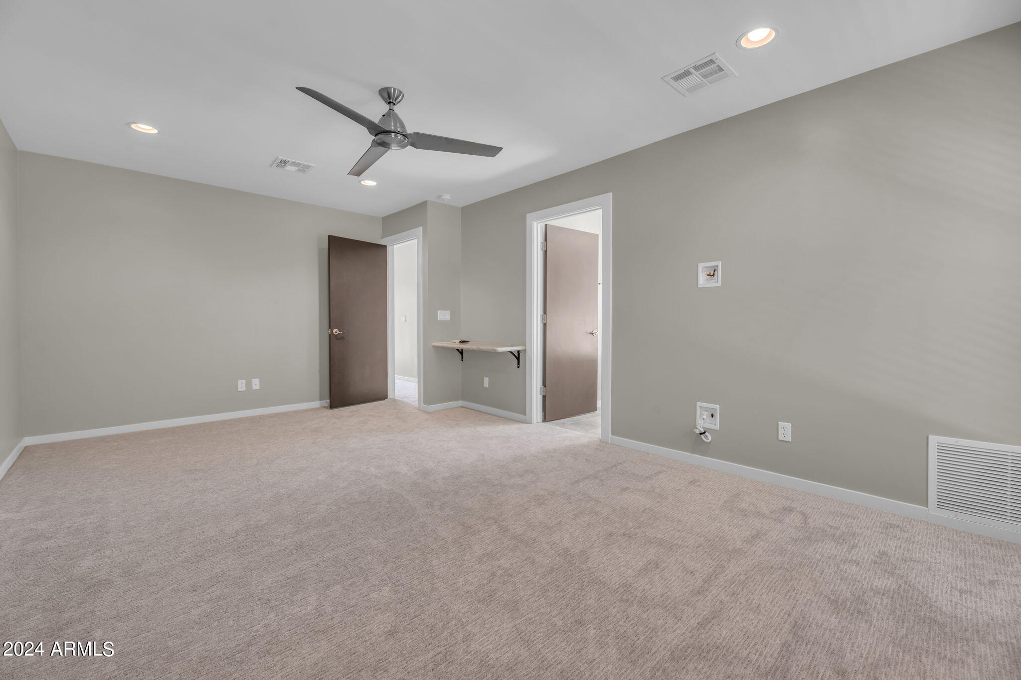 529 W LAS PALMARITAS Drive