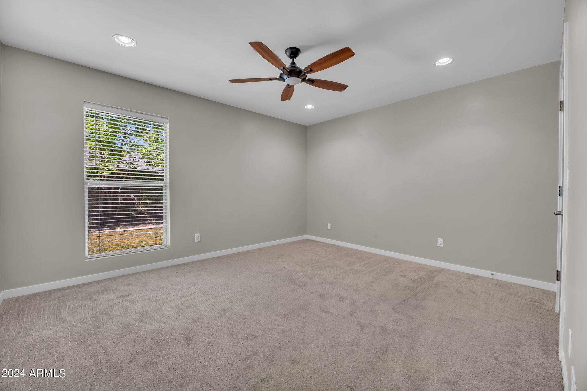 529 W LAS PALMARITAS Drive