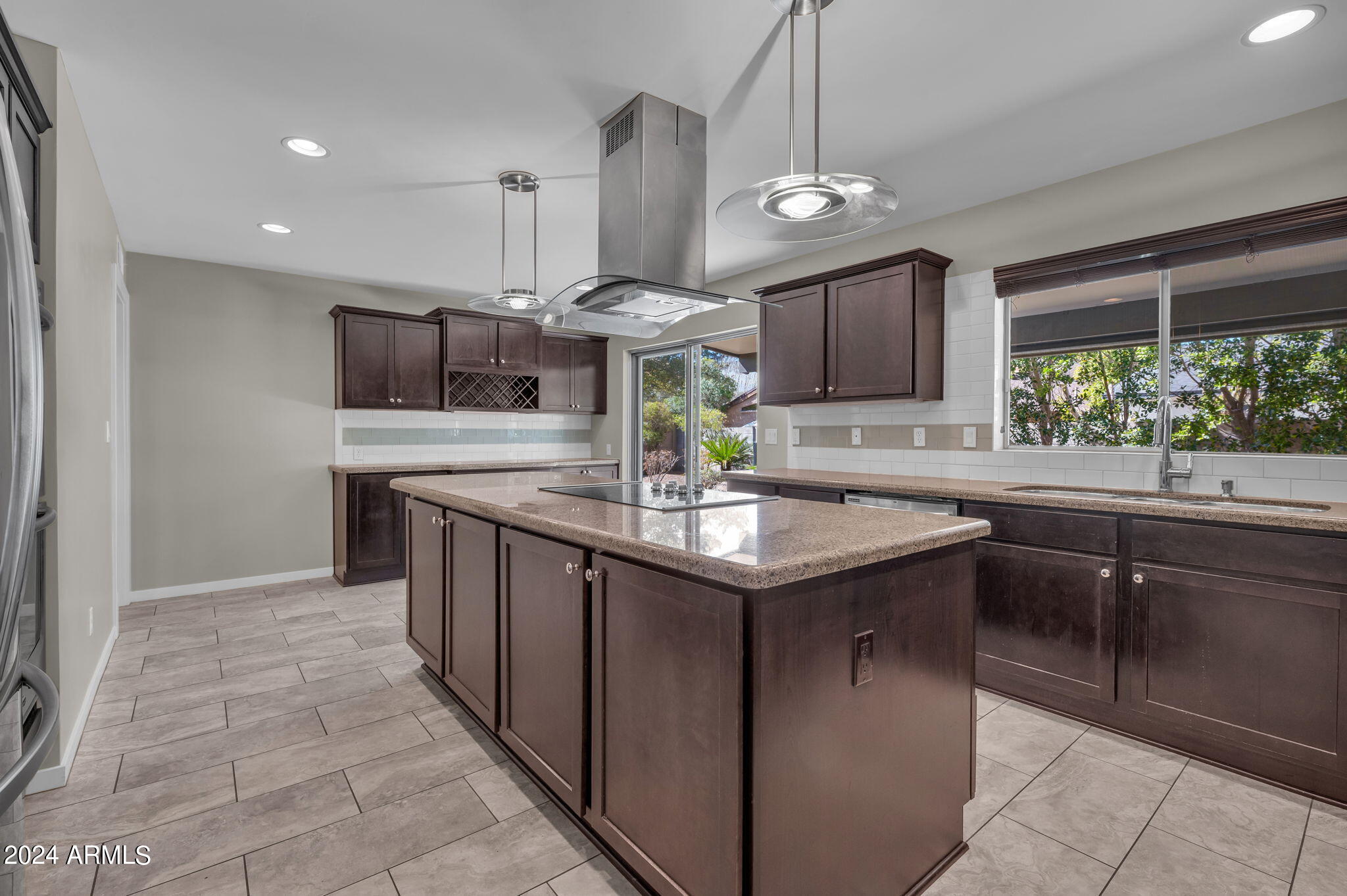 529 W LAS PALMARITAS Drive