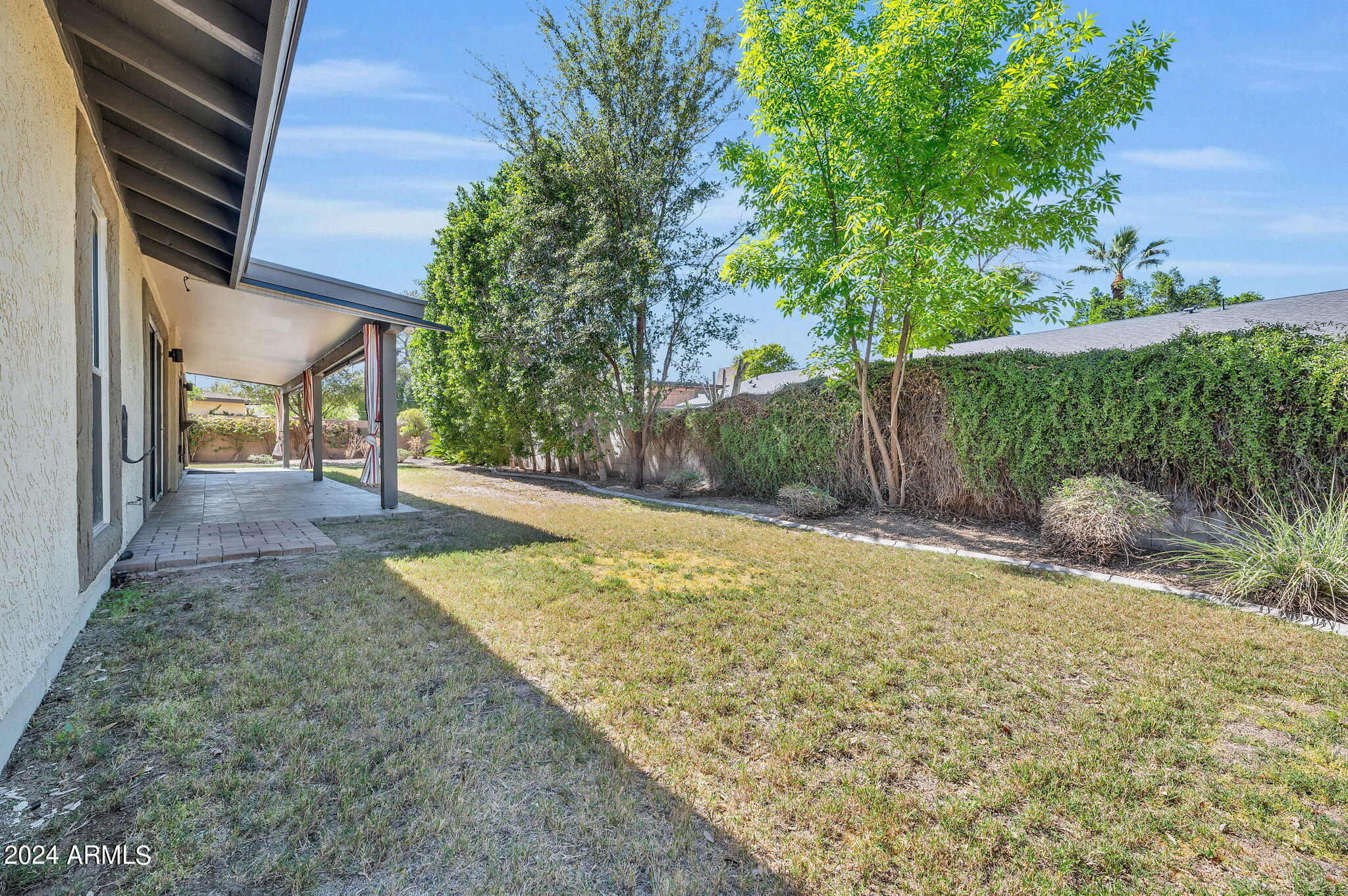 529 W LAS PALMARITAS Drive