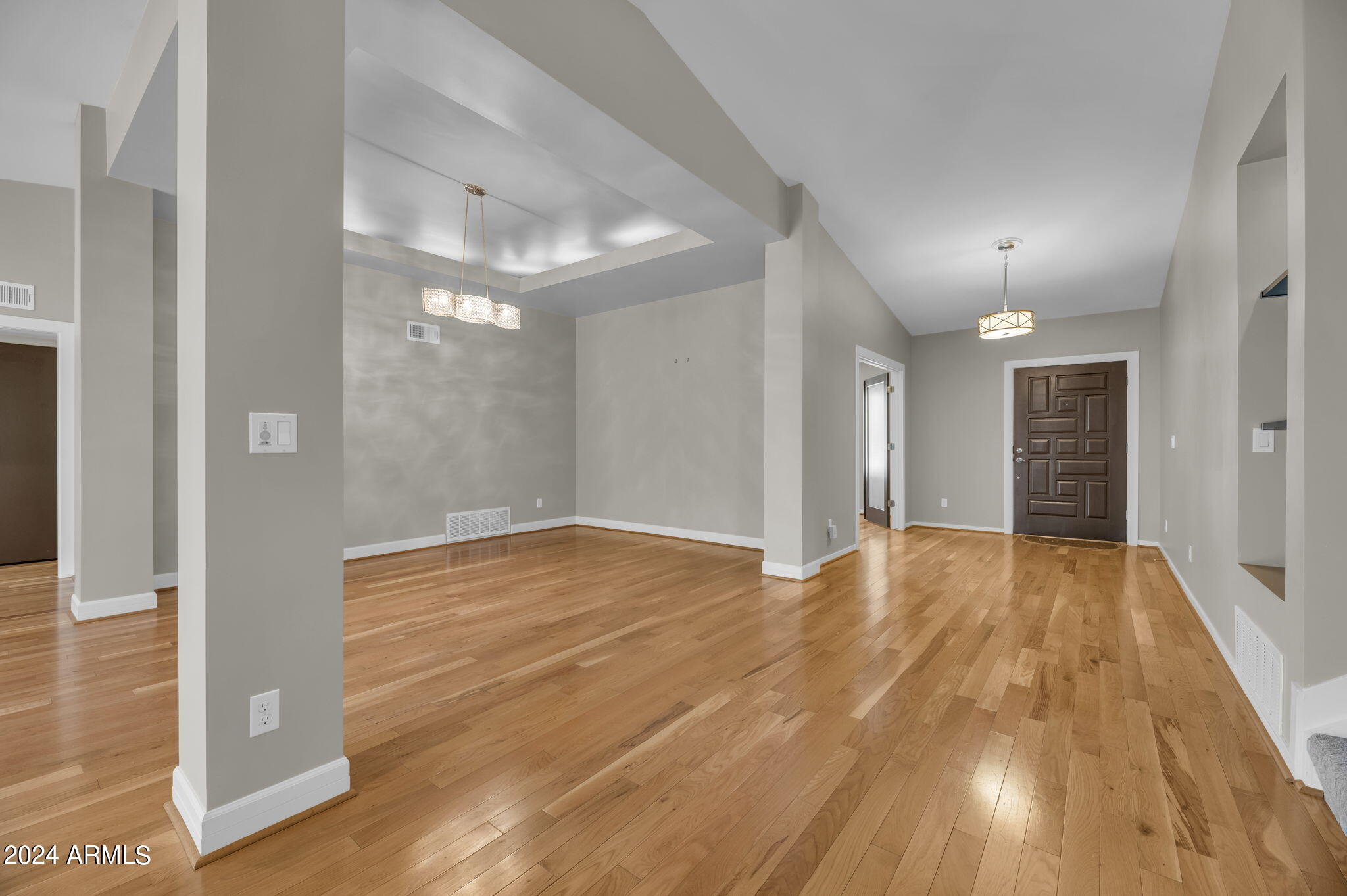 529 W LAS PALMARITAS Drive
