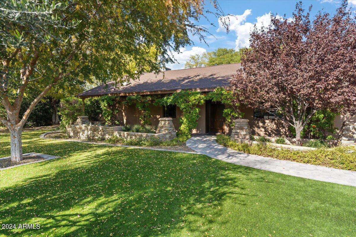 314 E ROSE Lane