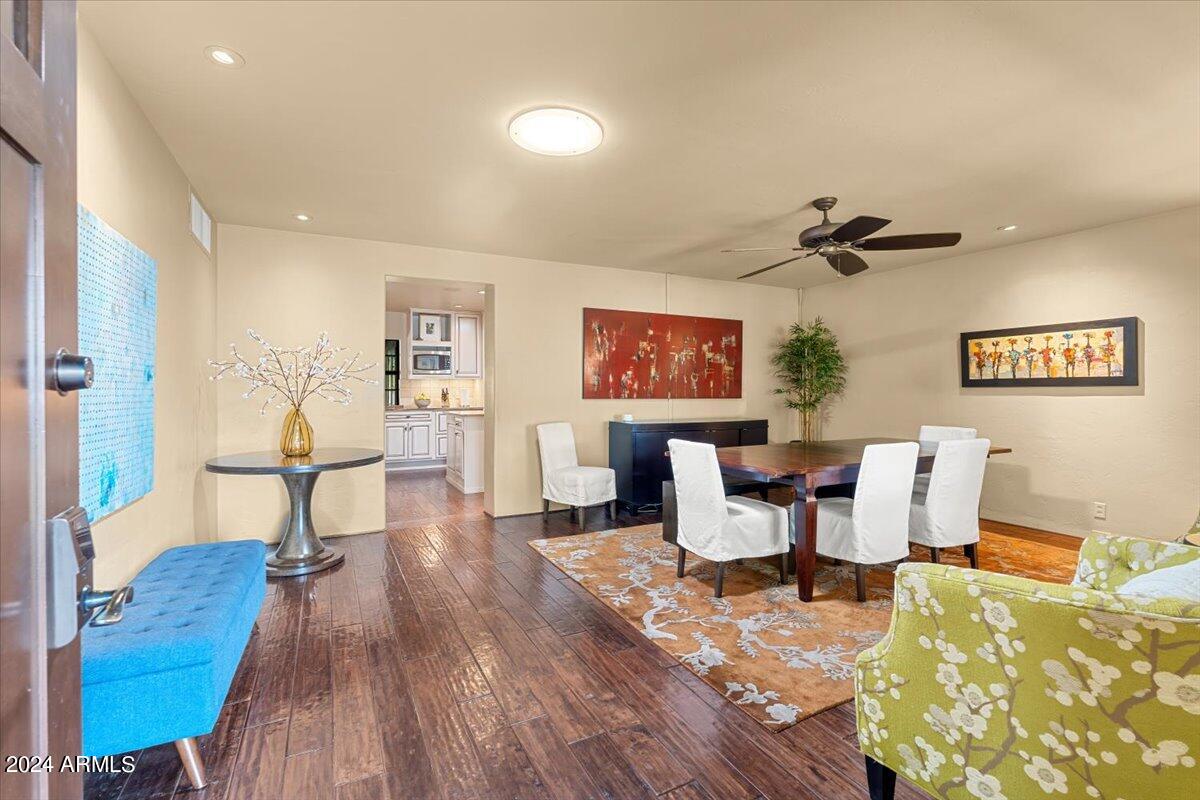 314 E ROSE Lane