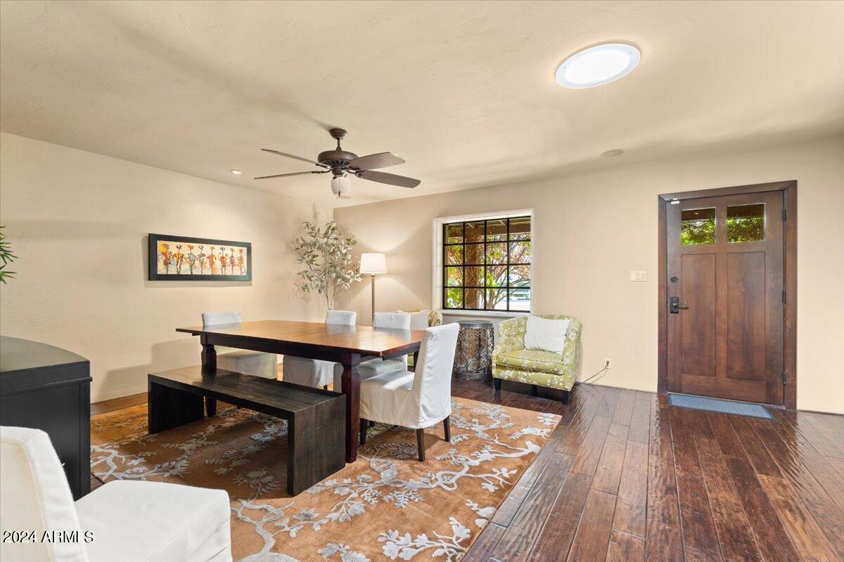 314 E ROSE Lane