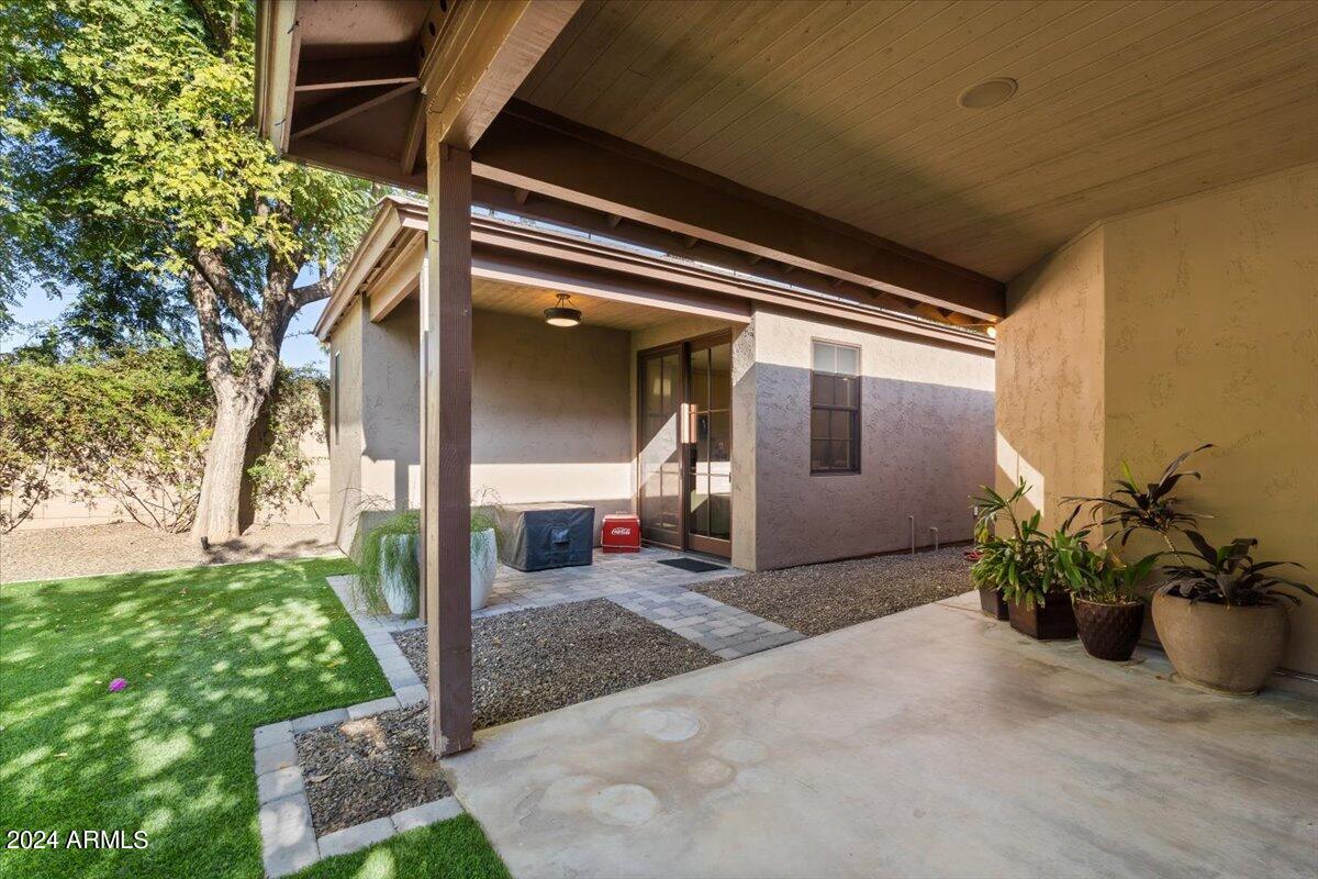 314 E ROSE Lane