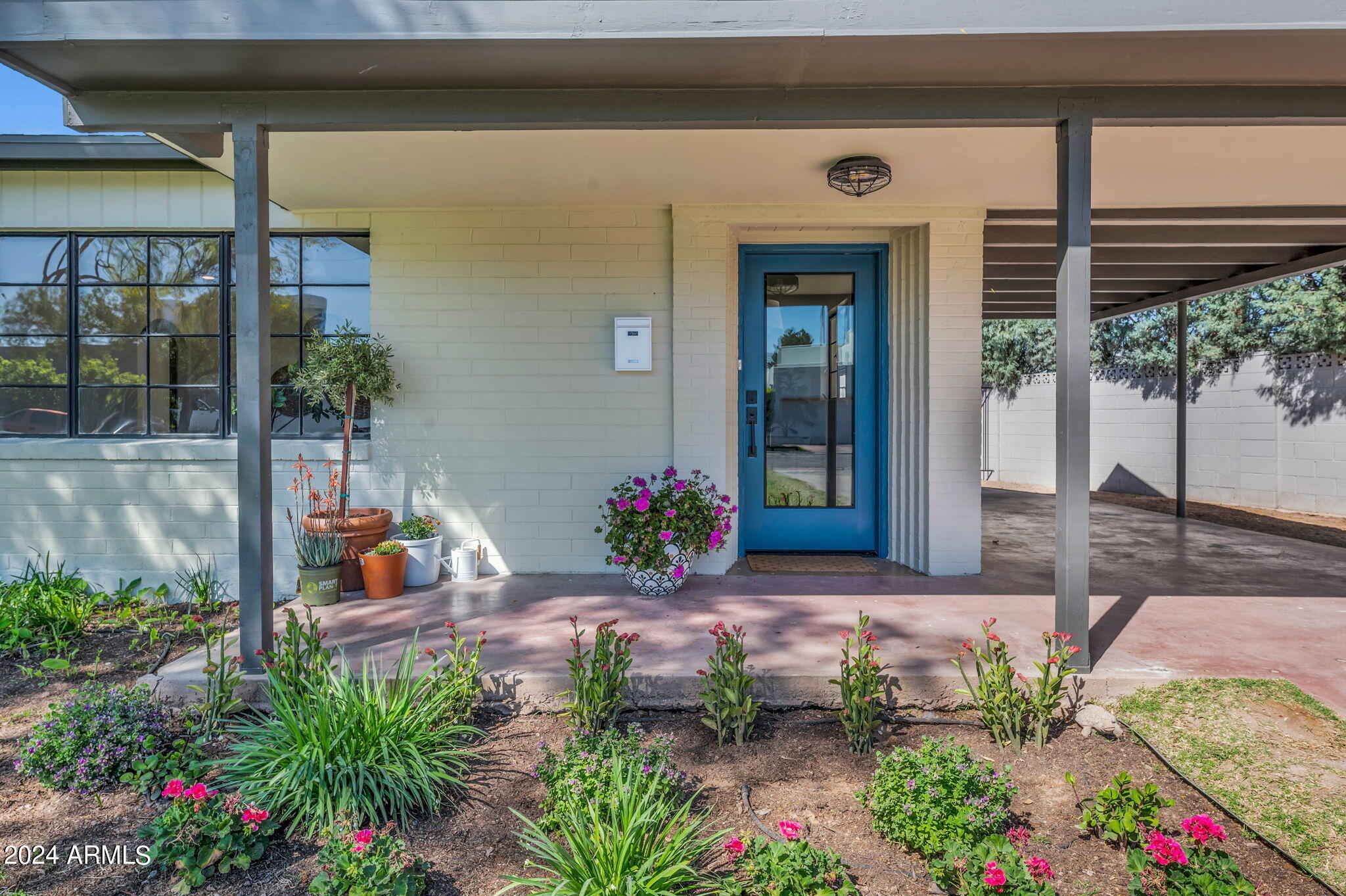 50 E MEDLOCK Drive
