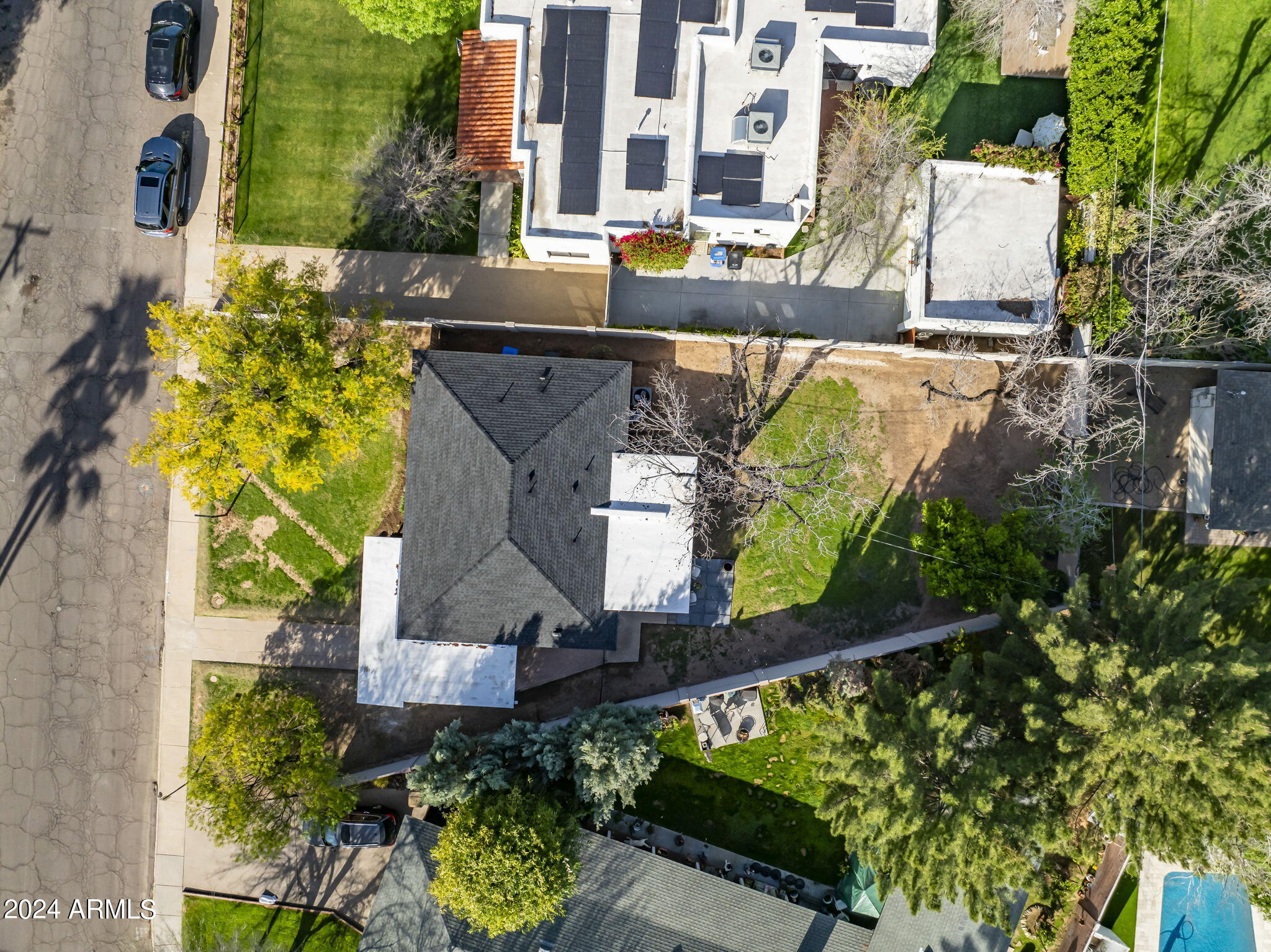 50 E MEDLOCK Drive
