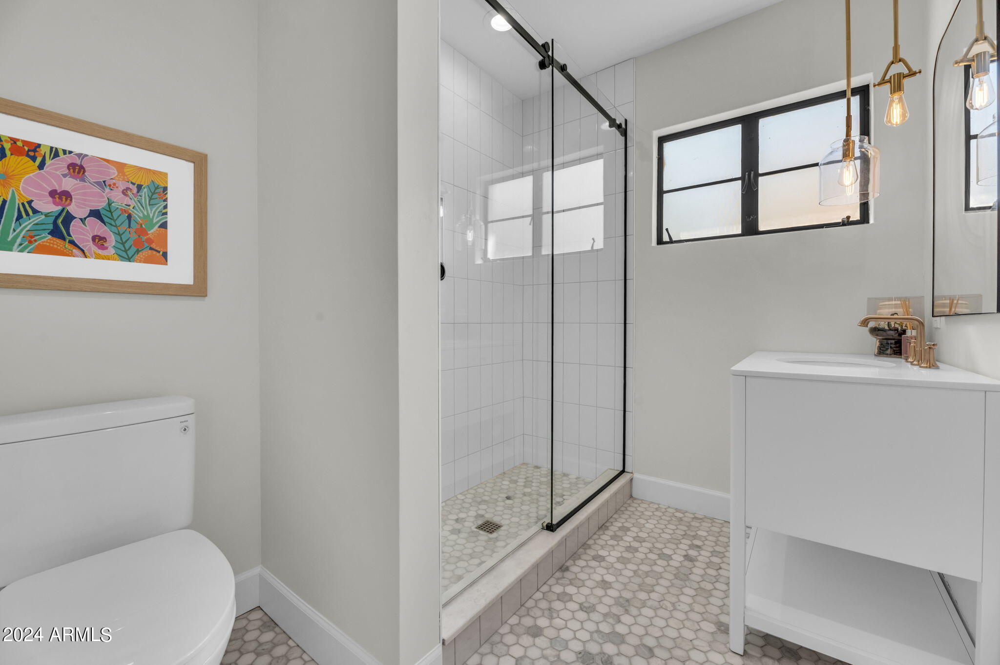 50 E MEDLOCK Drive