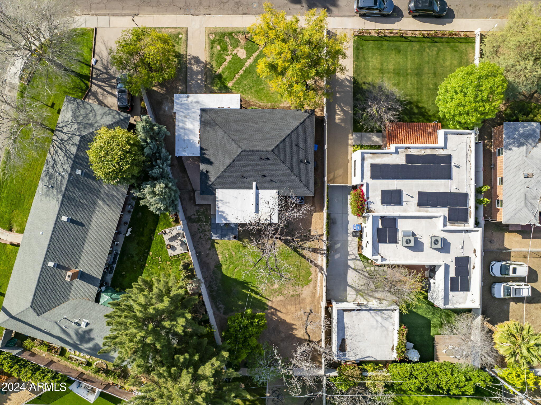 50 E MEDLOCK Drive
