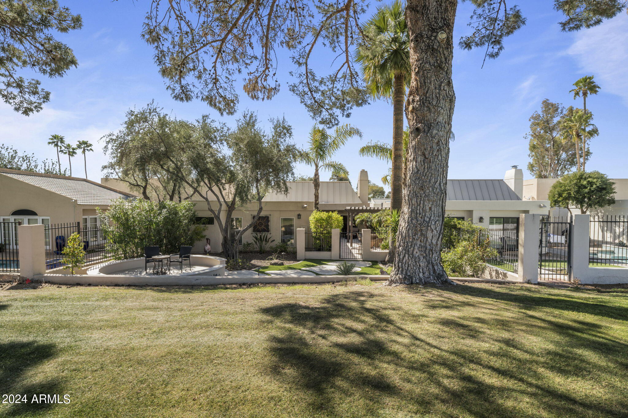5205 N 25TH Place