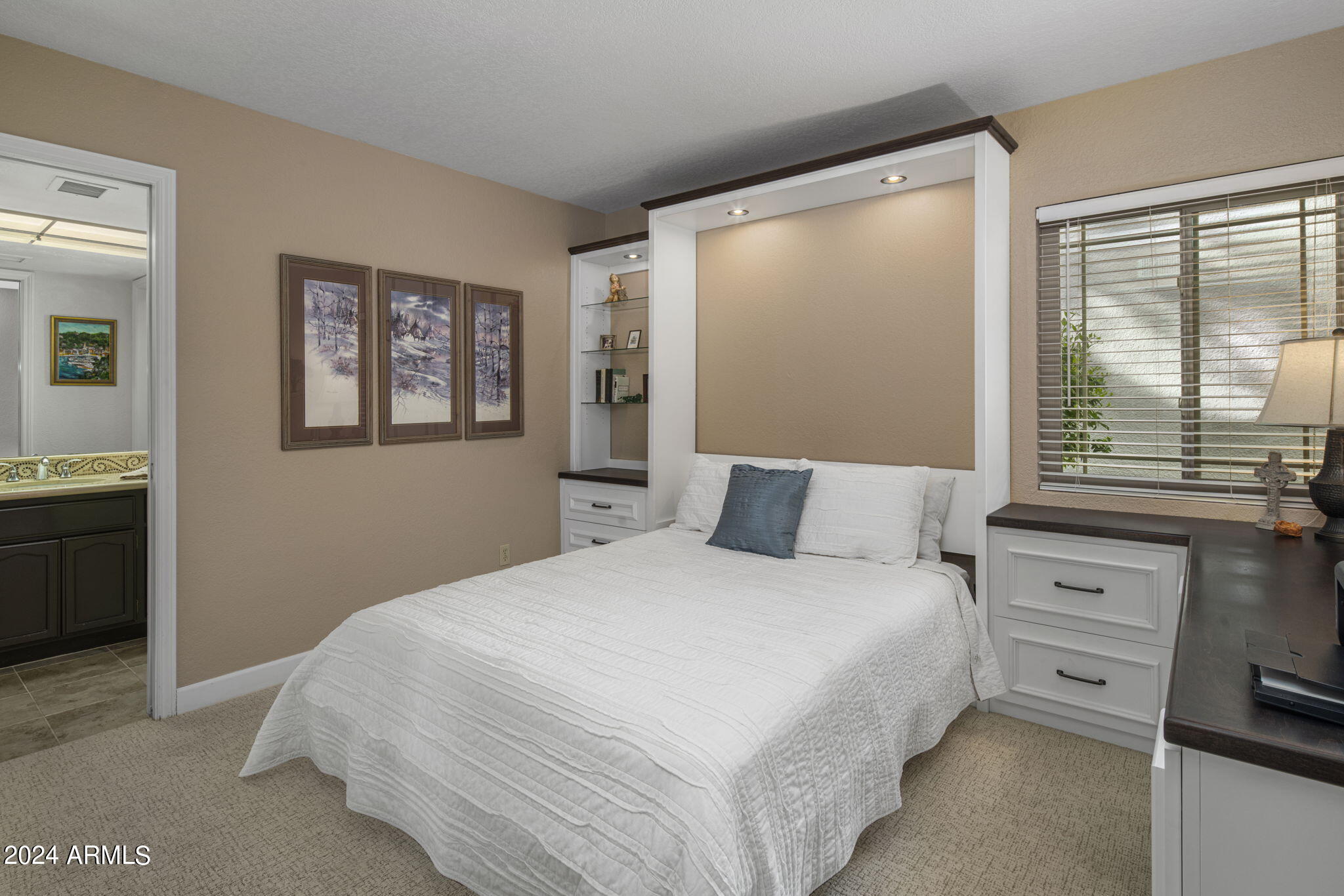 5205 N 25TH Place