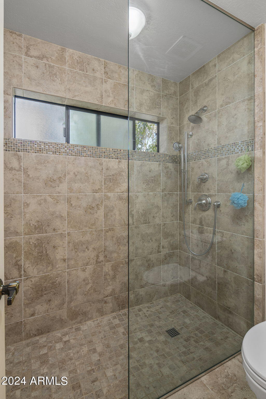 5205 N 25TH Place