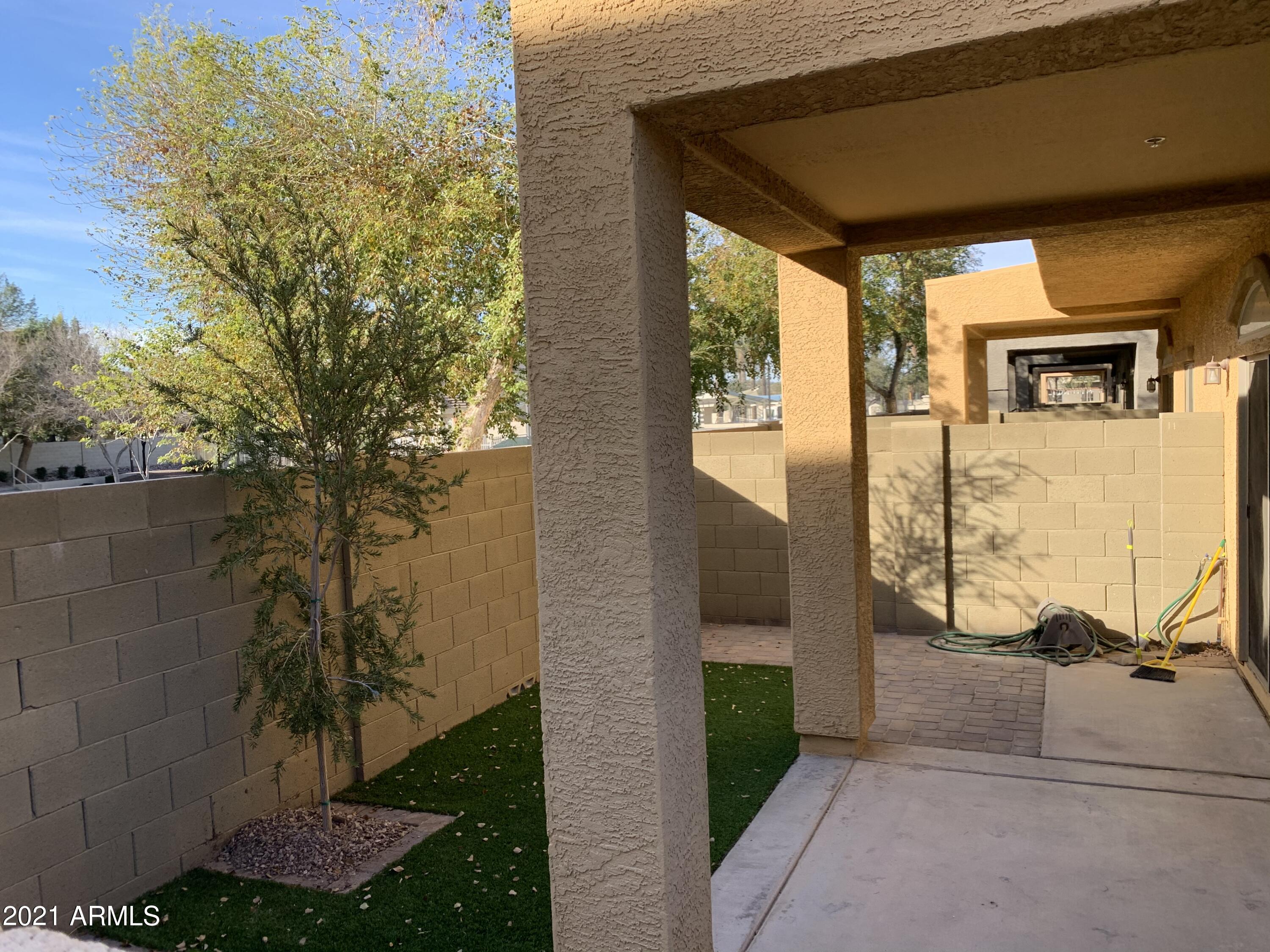 2401 E RIO SALADO Parkway, 1140