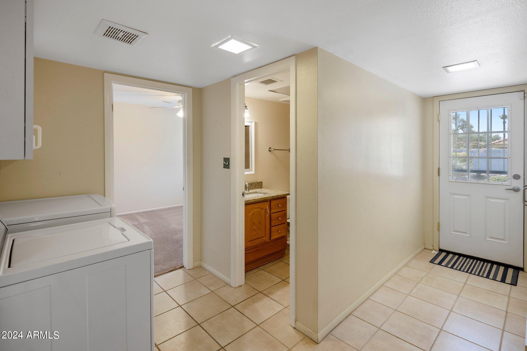 219 E ACAPULCO Lane