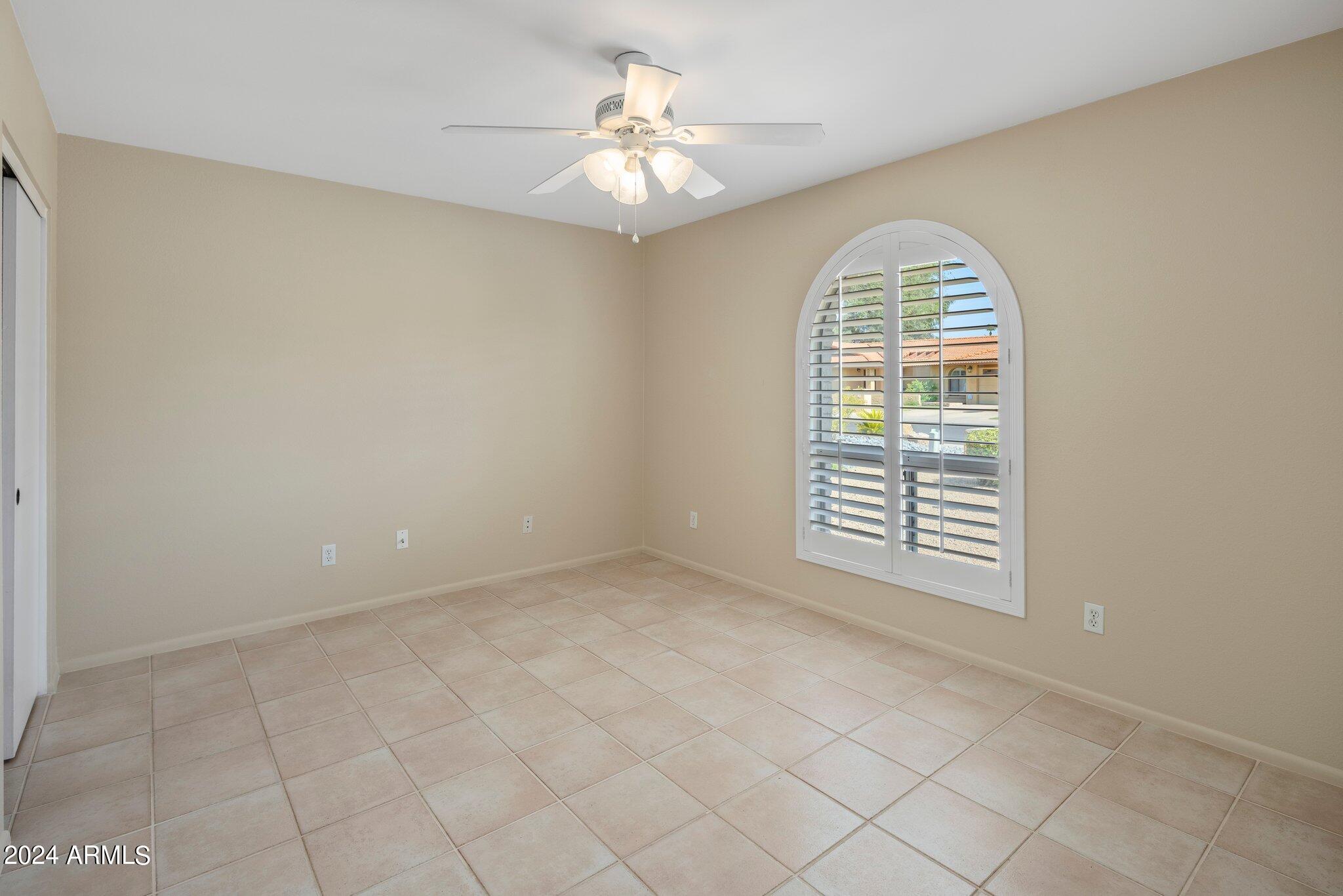 219 E ACAPULCO Lane