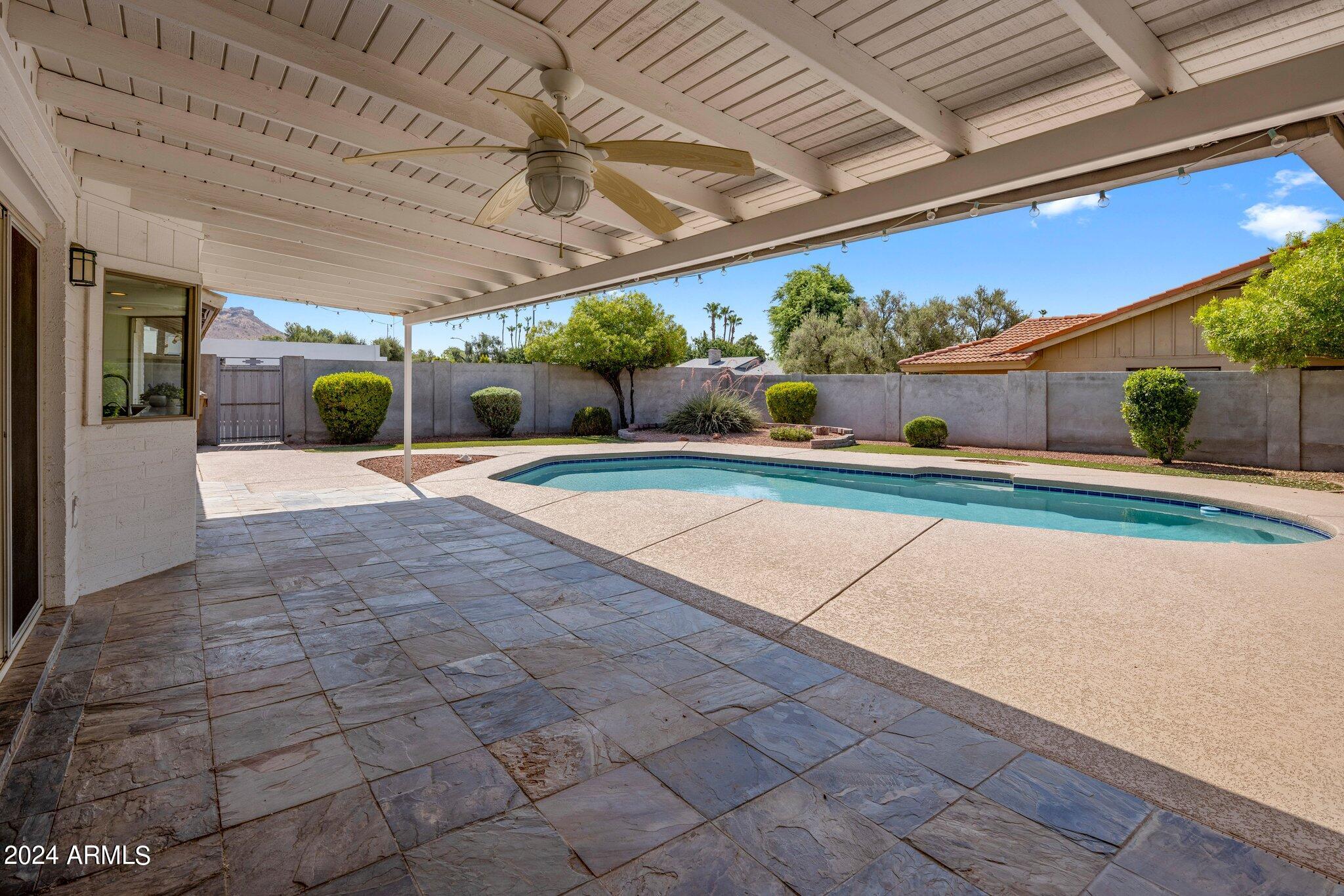 219 E ACAPULCO Lane
