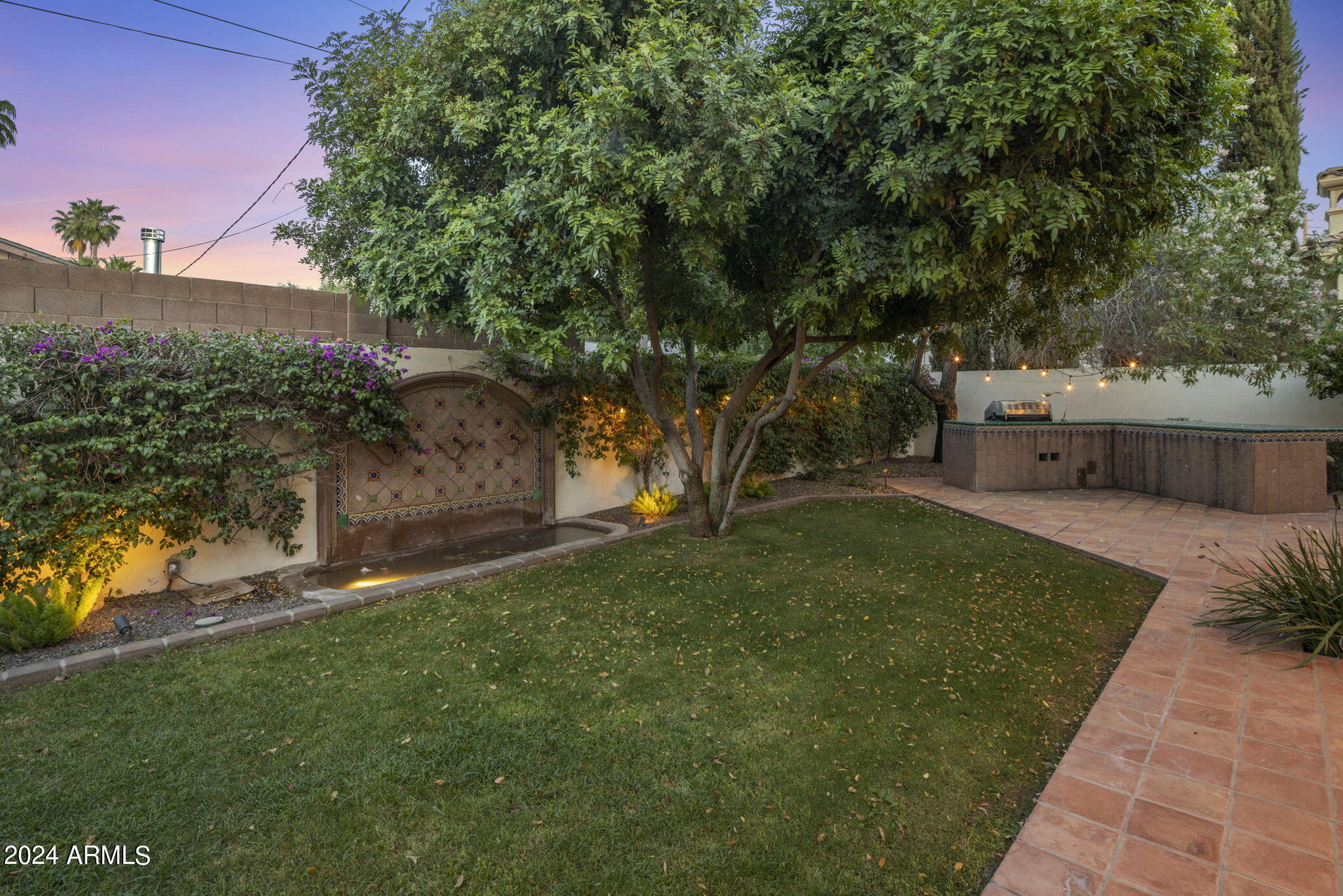 7823 N 3RD Way