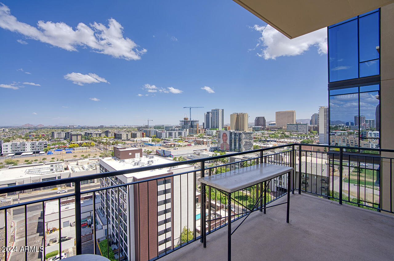 200 W PORTLAND Street 1311