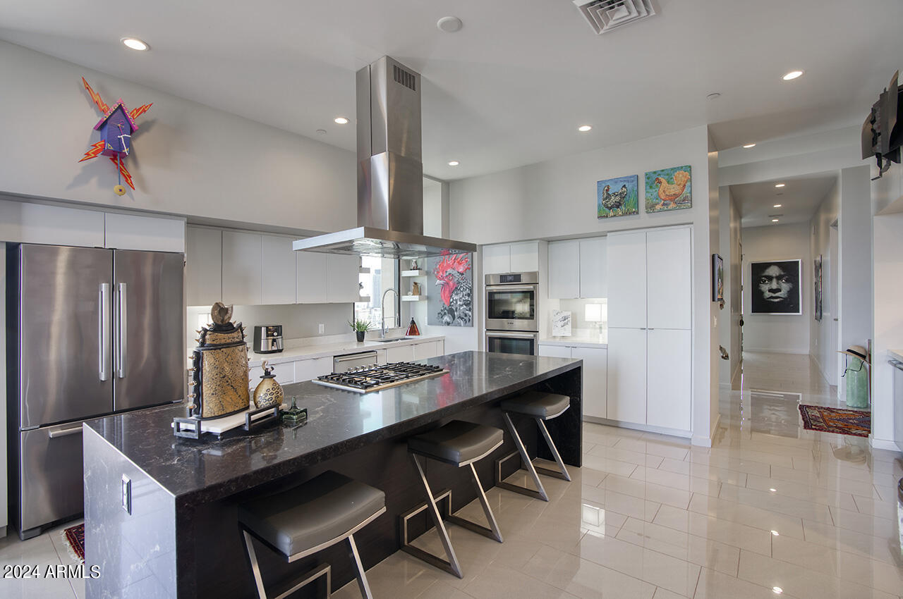 200 W PORTLAND Street 1311