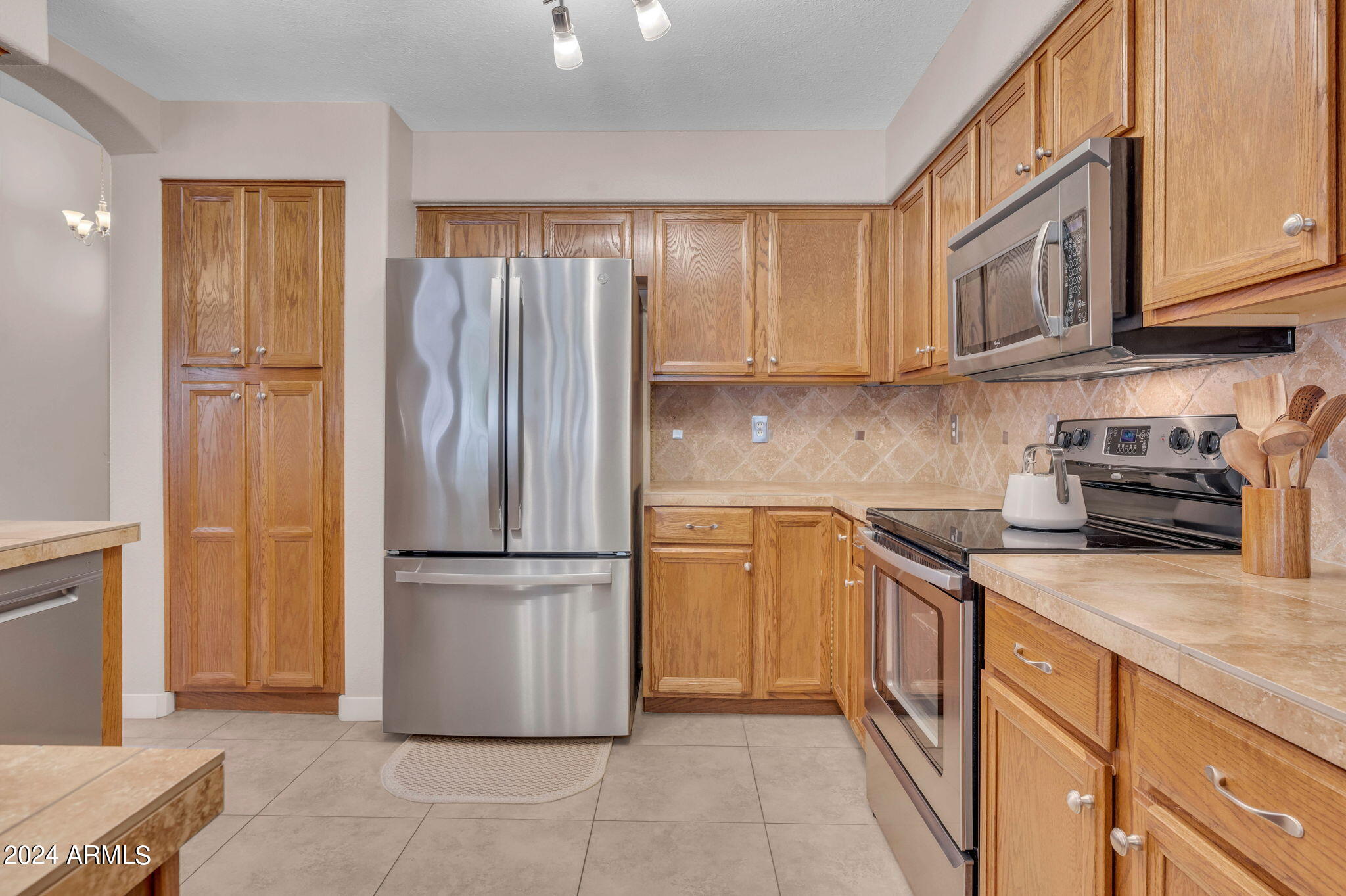 3442 E ROCKWOOD Drive