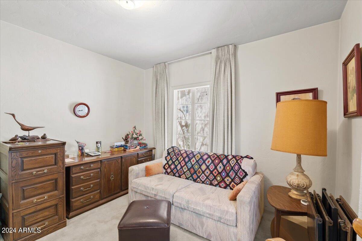 329 W OREGON Avenue